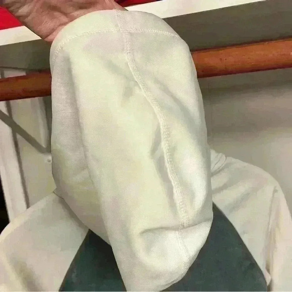 Nike Therma-Fit Womens Swoosh Colorblock Pockets Sweatshirt Hoodie Size M - Picture 7 of 10